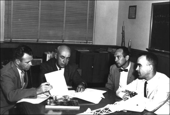 Gilruth and aides discuss Apollo