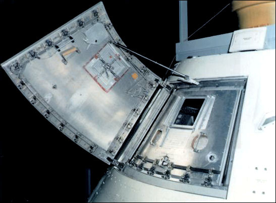CM two-hatch system