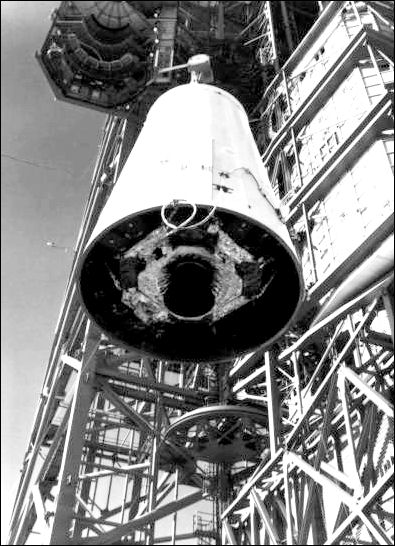 LM-1 hoisted to SA-204