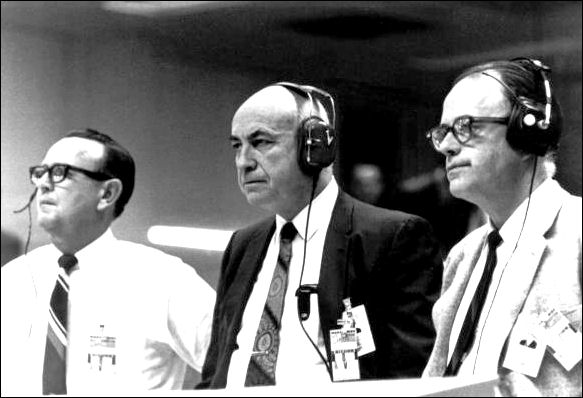 Apollo 8 launch awaited by officials